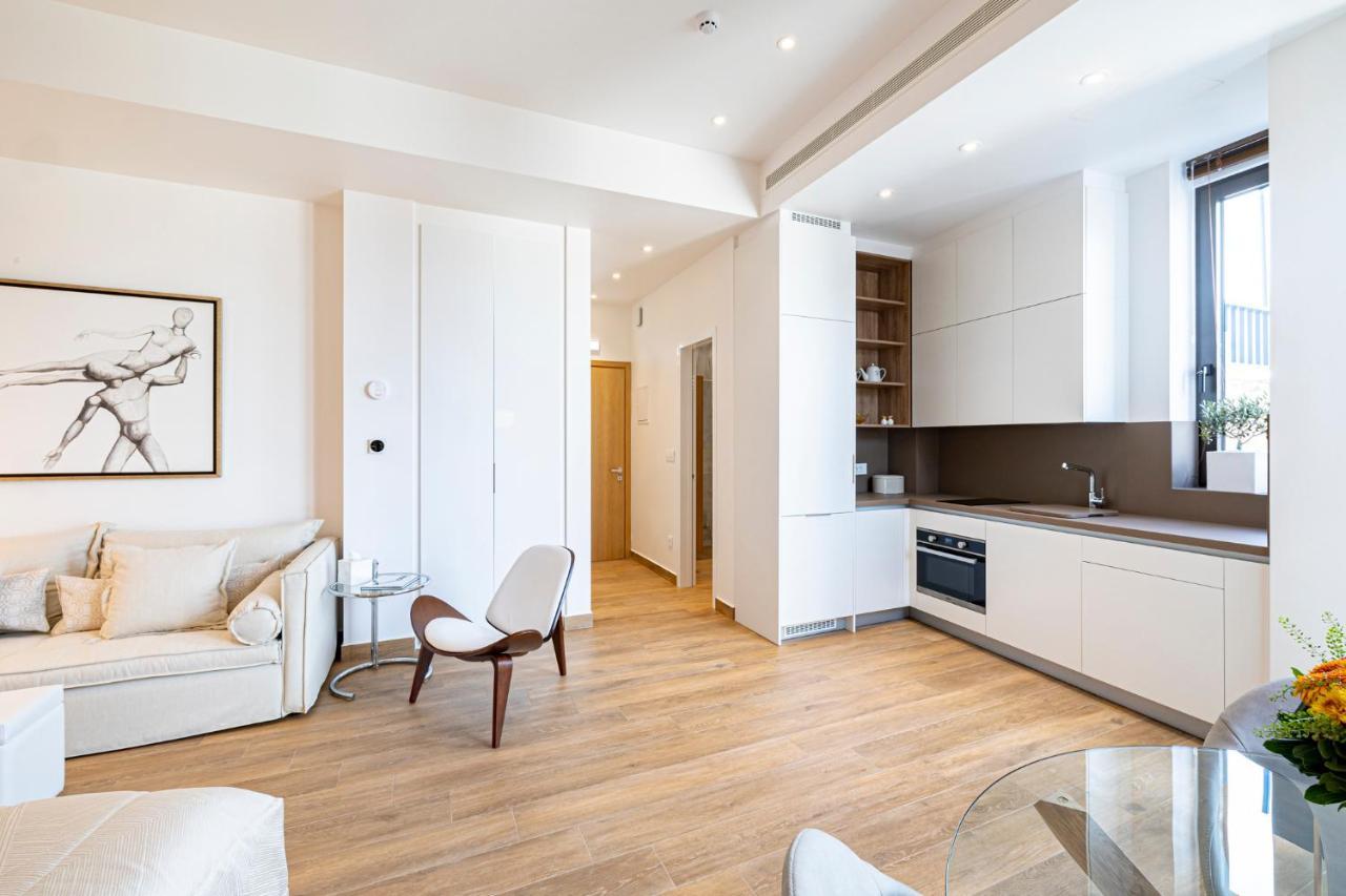 302- Hiendaccomodation-toplocation * Athens