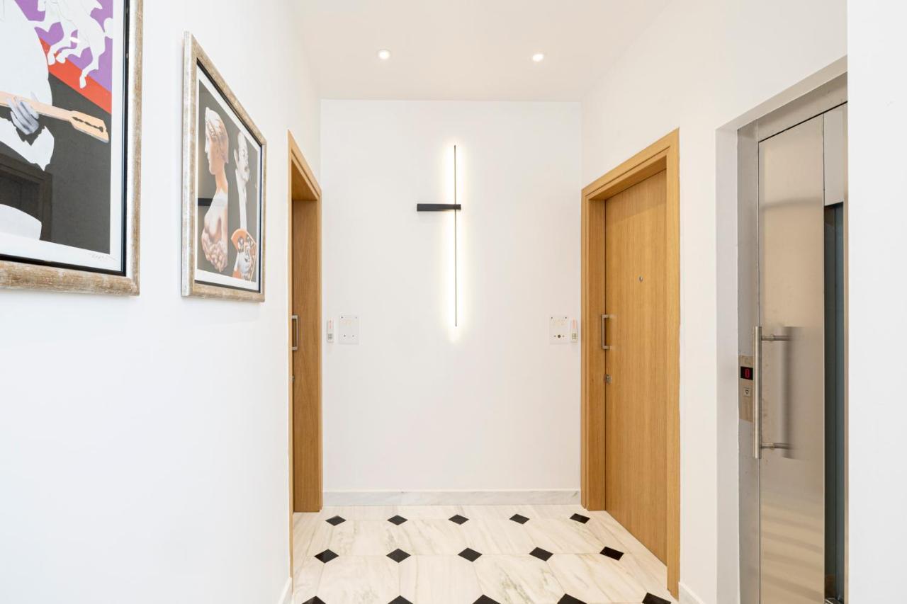 302- Hiendaccomodation-toplocation Apartment
