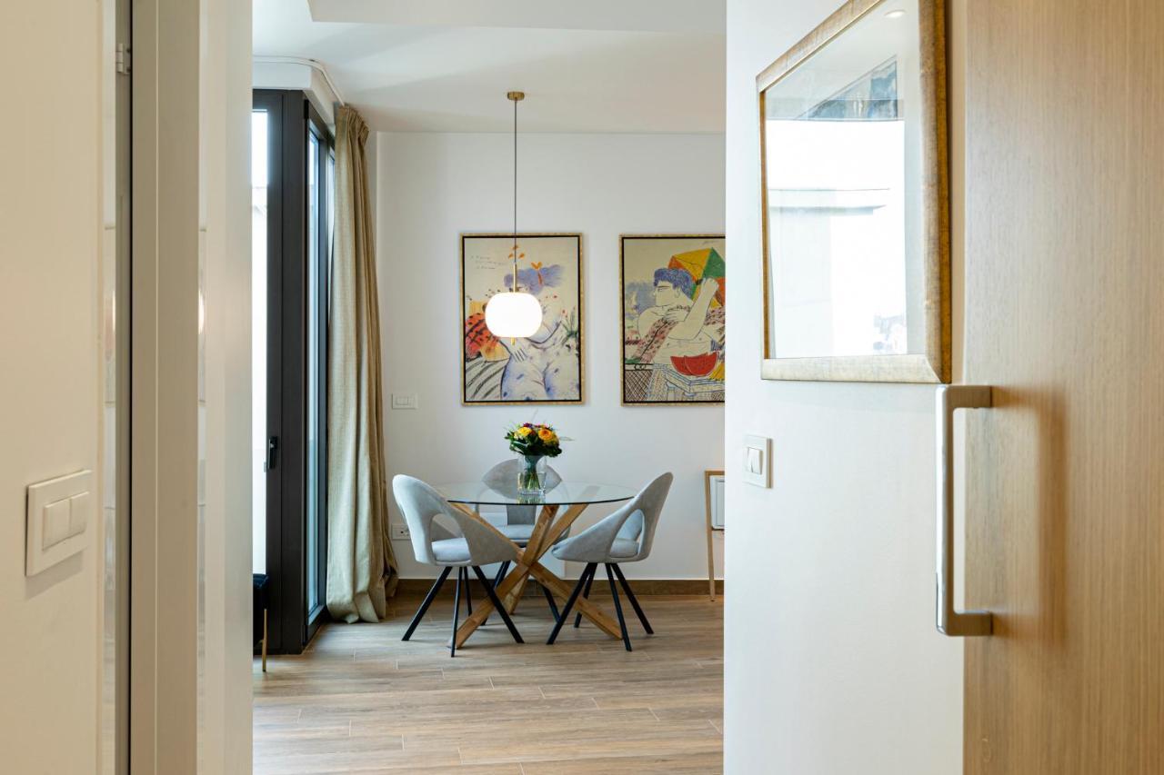 302- Hiendaccomodation-toplocation * Athens