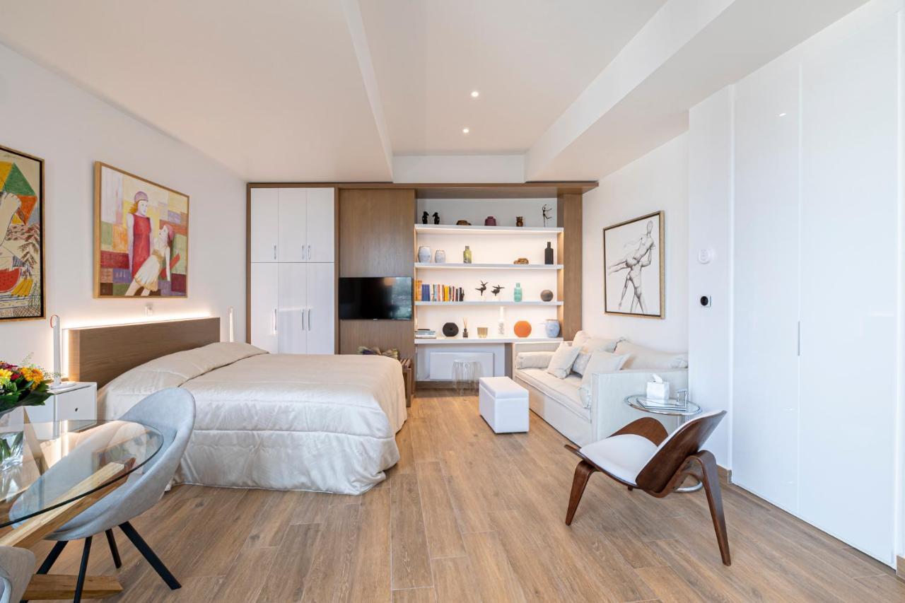 302- Hiendaccomodation-toplocation Athene
